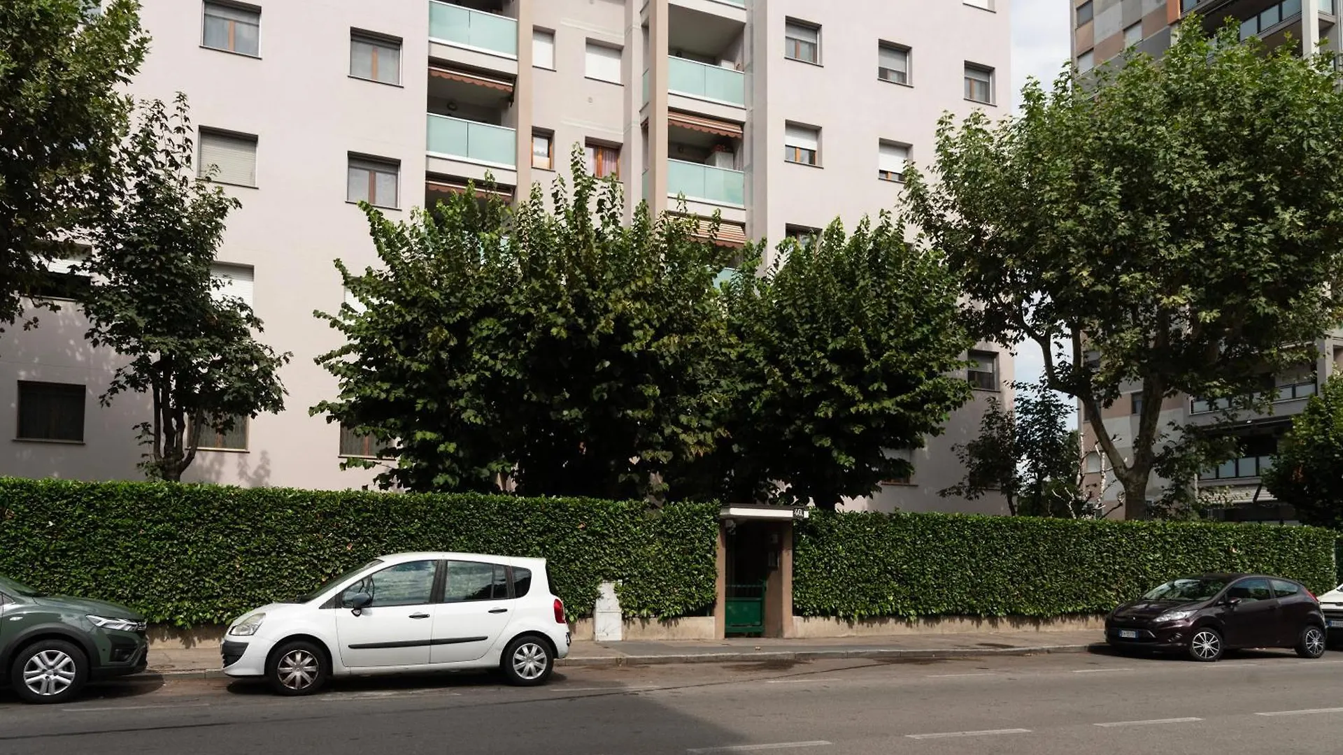 Apartment Youhosty - Trasimeno 40 Milan Italy